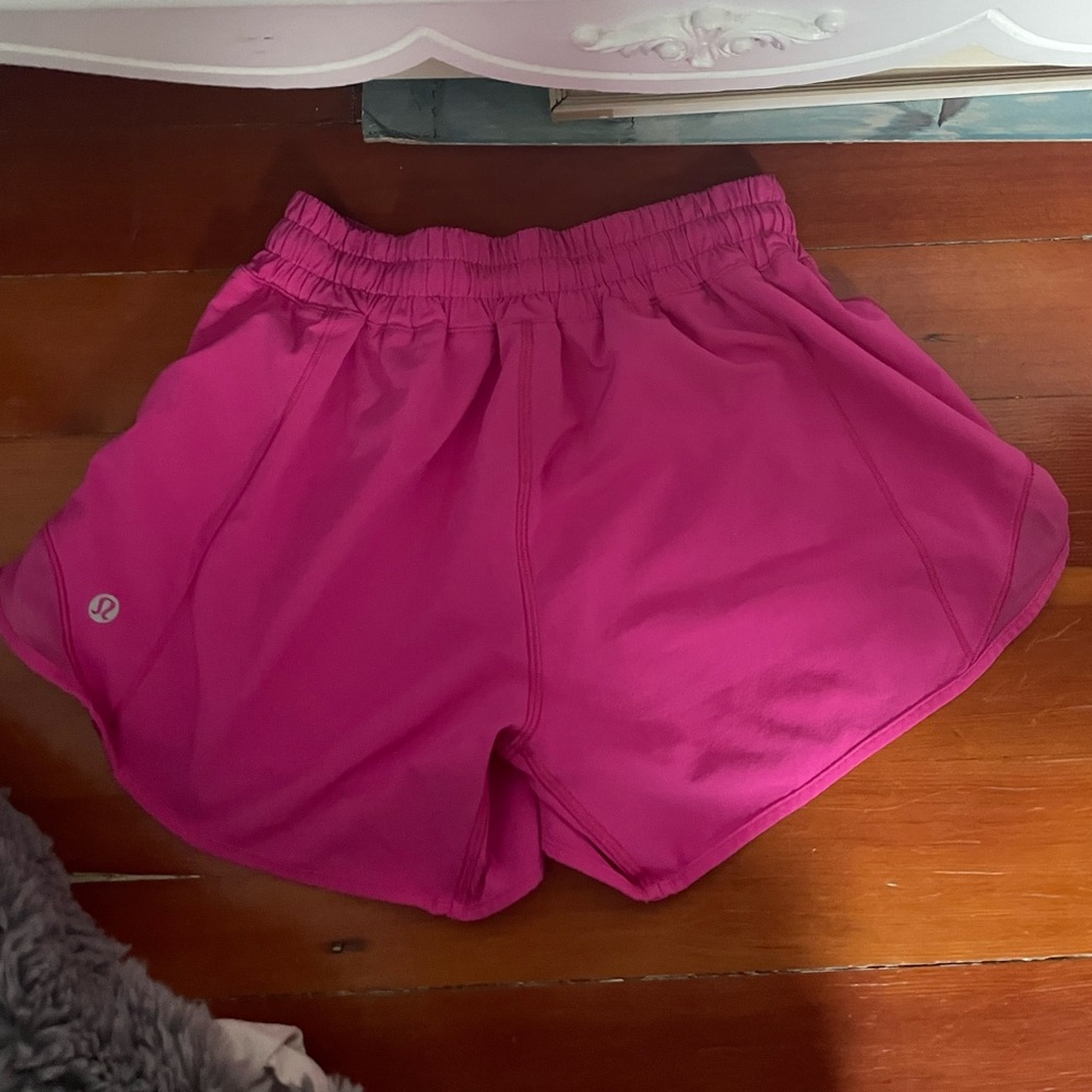 Lululemon HottyHot